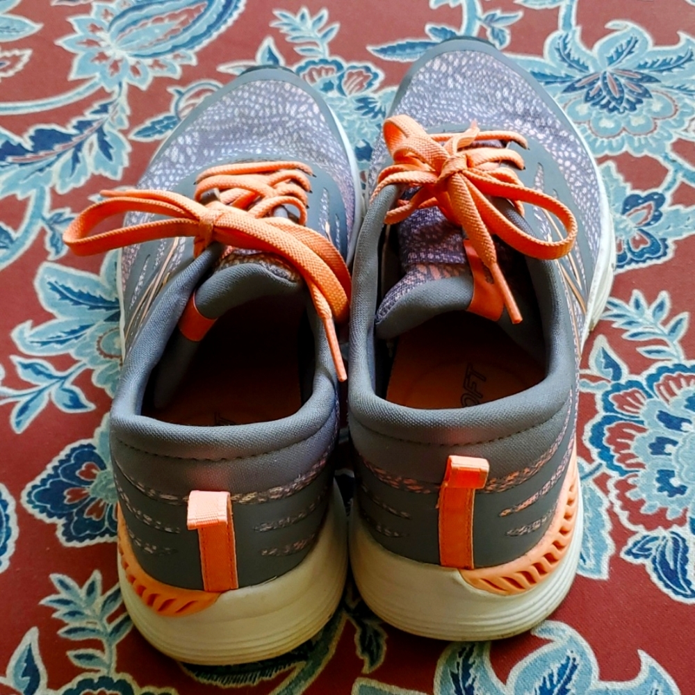 New Balance athletic shoes ultra soft comfort insert size 8 womens - Picture 3 of 6